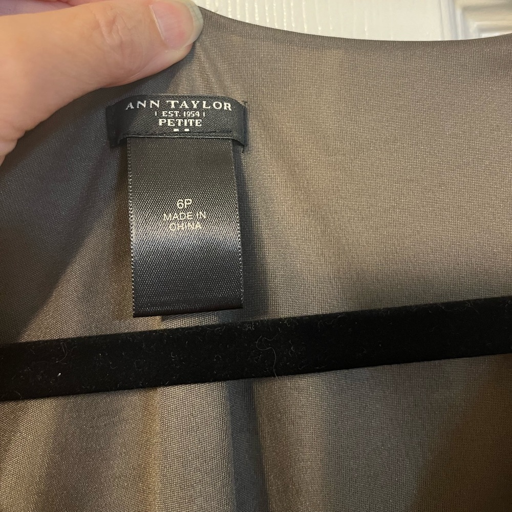 Ann Taylor EUC women’s dress size 6P..  pretty fall colors. - Picture 5 of 7